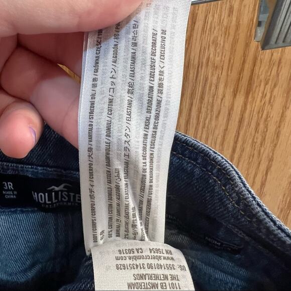 Hollister Vintage Stretch Ultra High Rise Mom Jeans Women's Size 26 Waist x 27 L - Picture 9 of 9